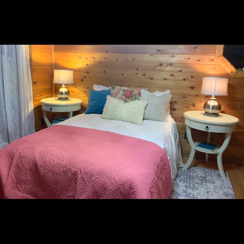 Pottery Barn Hanna Linen Coral Quilt King